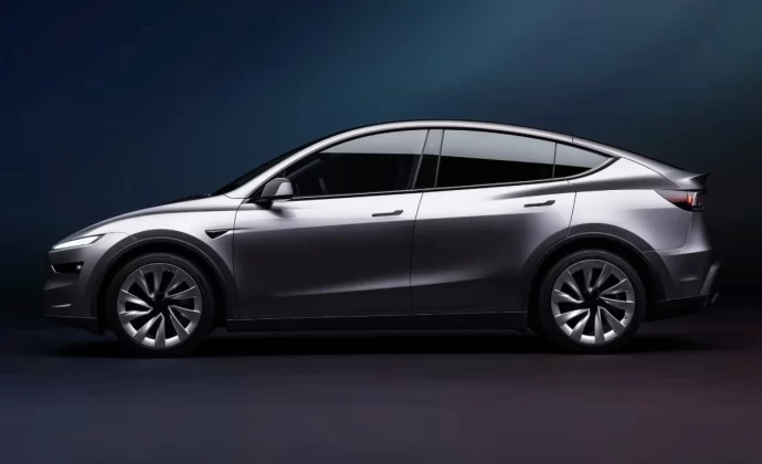 Tesla Model Y facelift 2025 bok