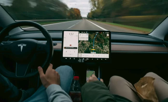 Tesla FSD ilustrační obrázek