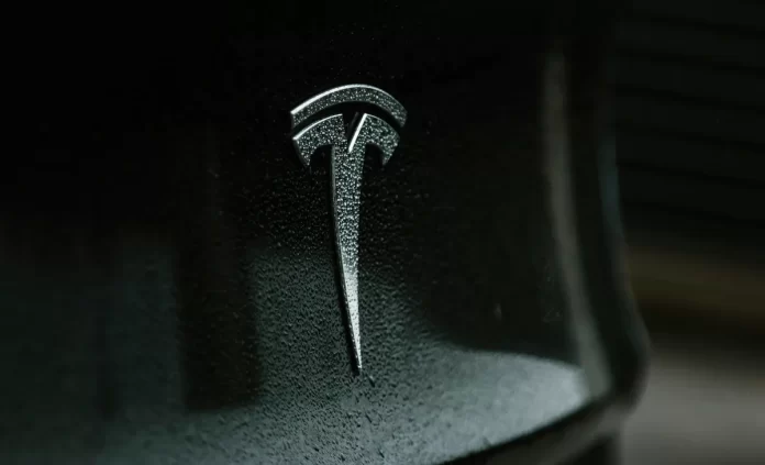 Tesla ilustrační obrázek